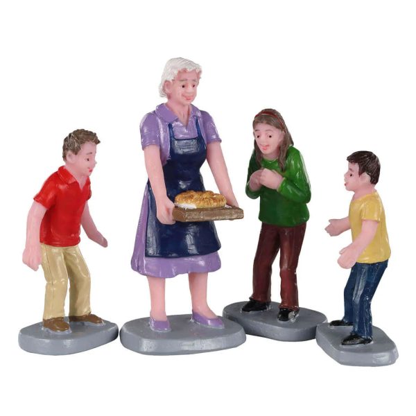 Lemax # 02945 Family Tradition For Sale