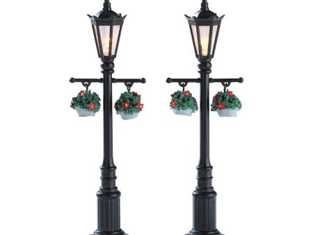 Lemax # 74231 Old English Lamp Post Set Of 2 For Sale